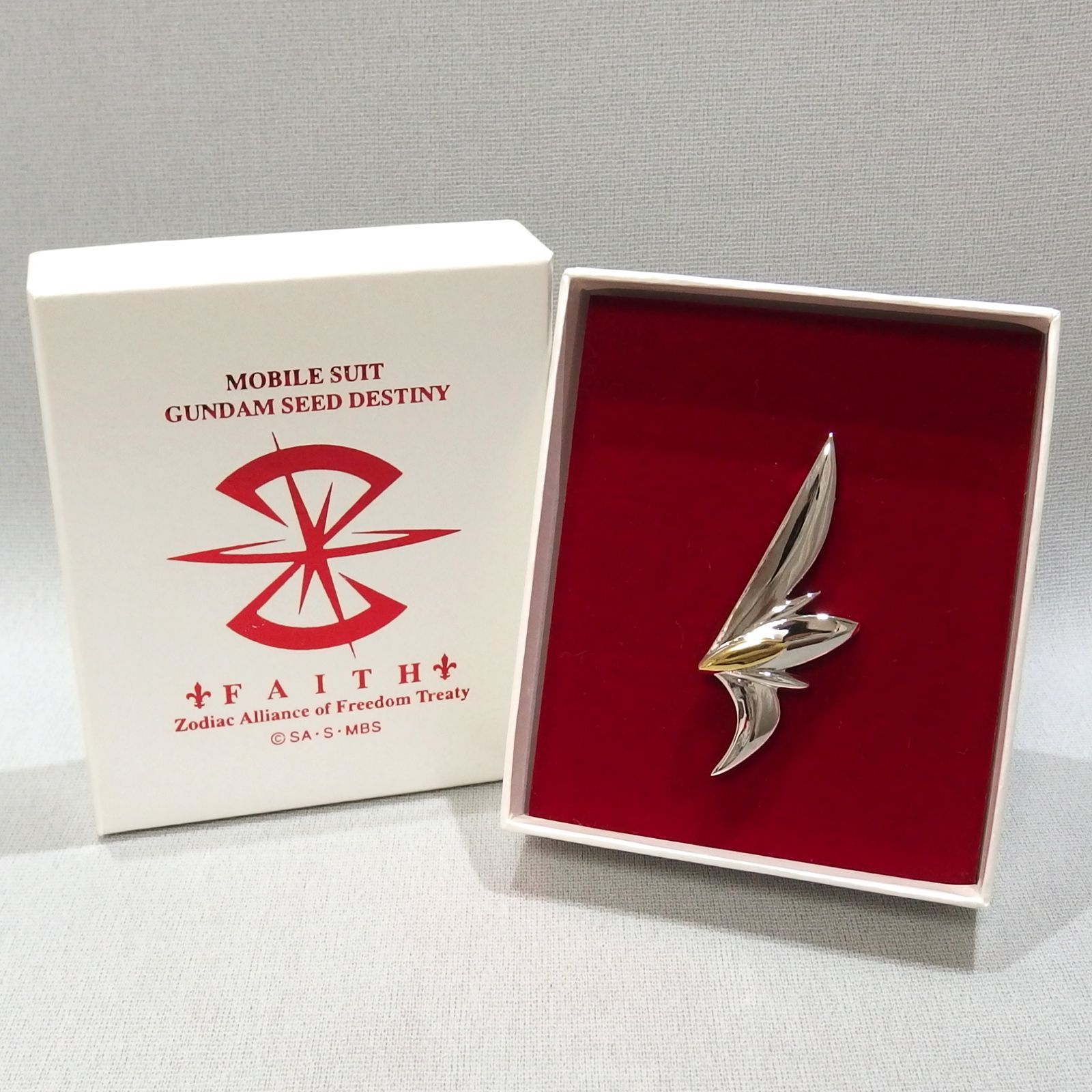 極美品☆機動戦士ガンダム SEED DESTINY ザフト軍 FAITH ブローチ フェイス☆ - メルカリ