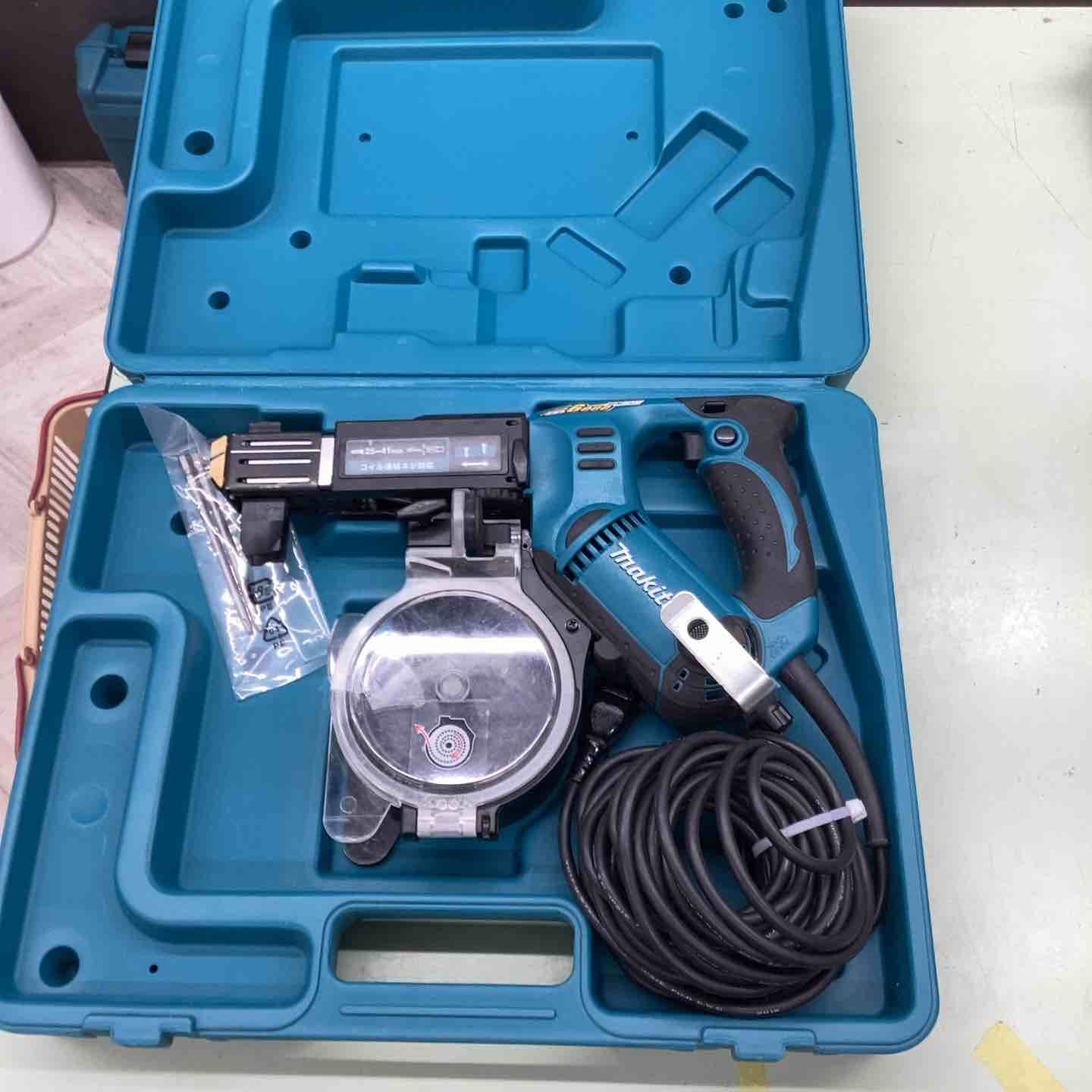 ☆マキタ(makita) オートパックスクリュードライバー 6841R【越谷店 