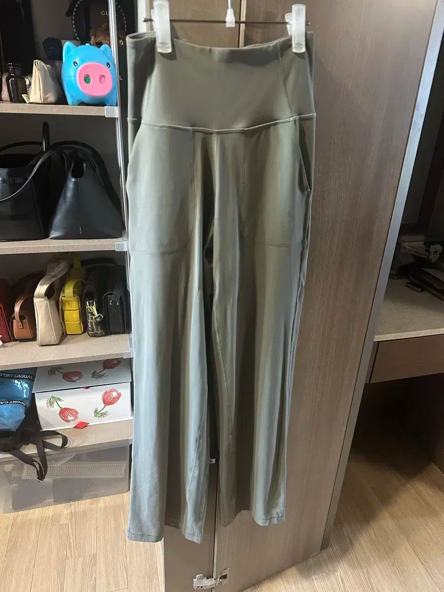 lululemon ルルレモン 4 サイズ