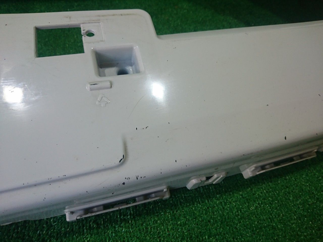 フロントバンパー ホワイト