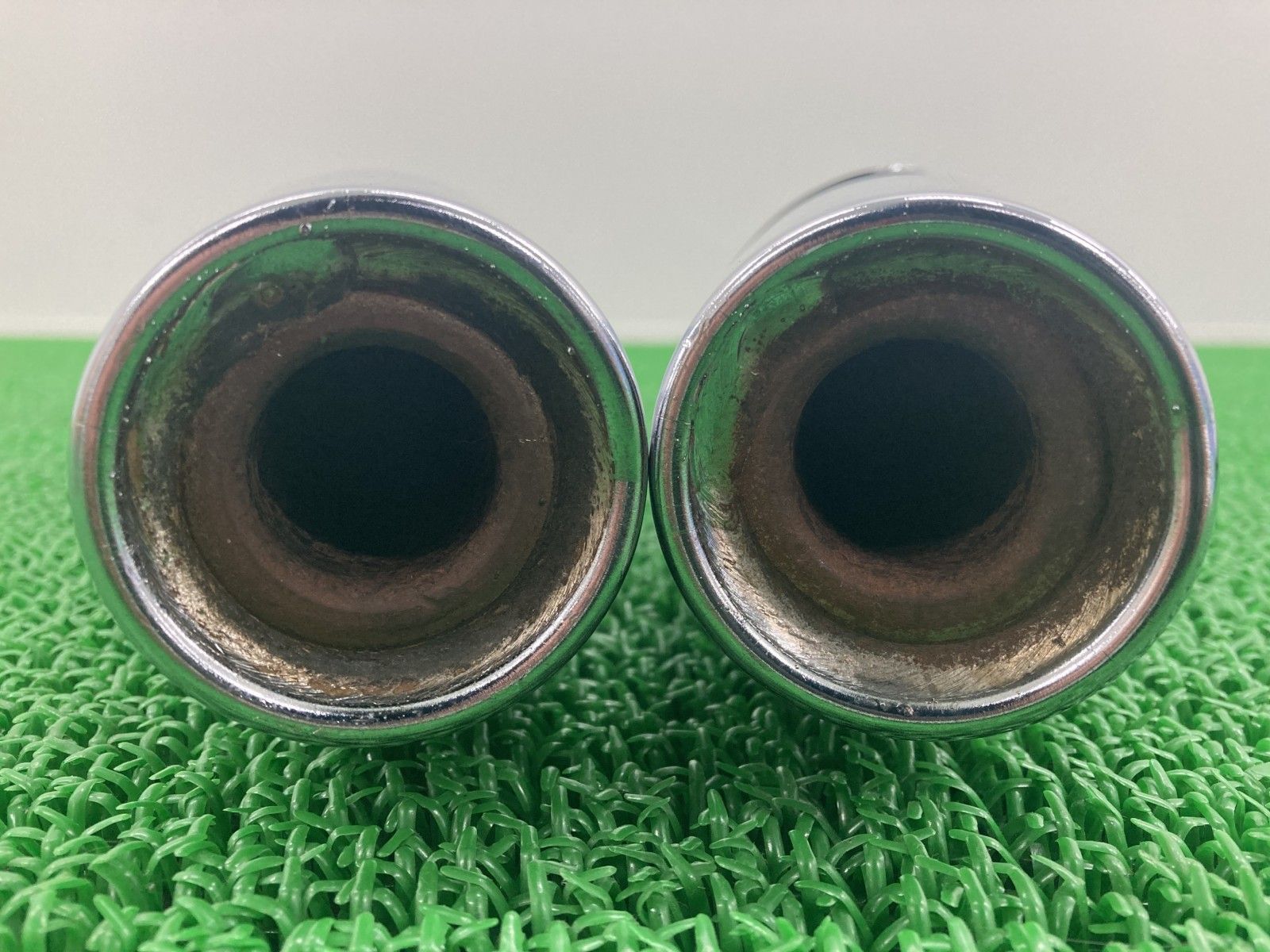 FLSTC1450 サイレンサーマフラー 65682-00/65885-00 ハーレー 純正