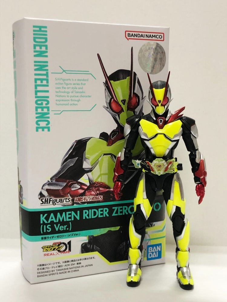 30.【開封】S.H.Figuarts 仮面ライダーゼロツー (イズVer.) 仮面