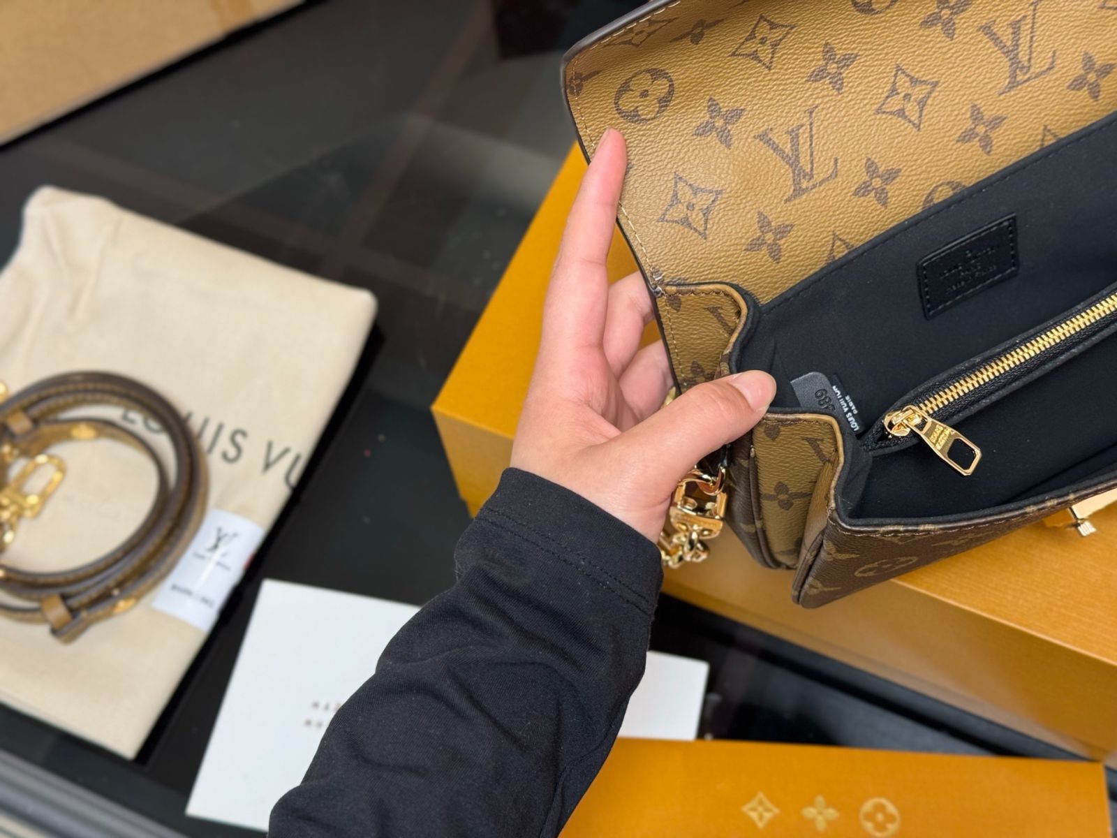 美品【ルイヴィトン】モノグラムボヤージュPMメッセンジャーBAG 今日特価】LV Monogram Messenger Bag ルイ・ヴィトン