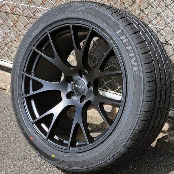 22インチ ジオバンナ キリス マグナム チャージャー 300C