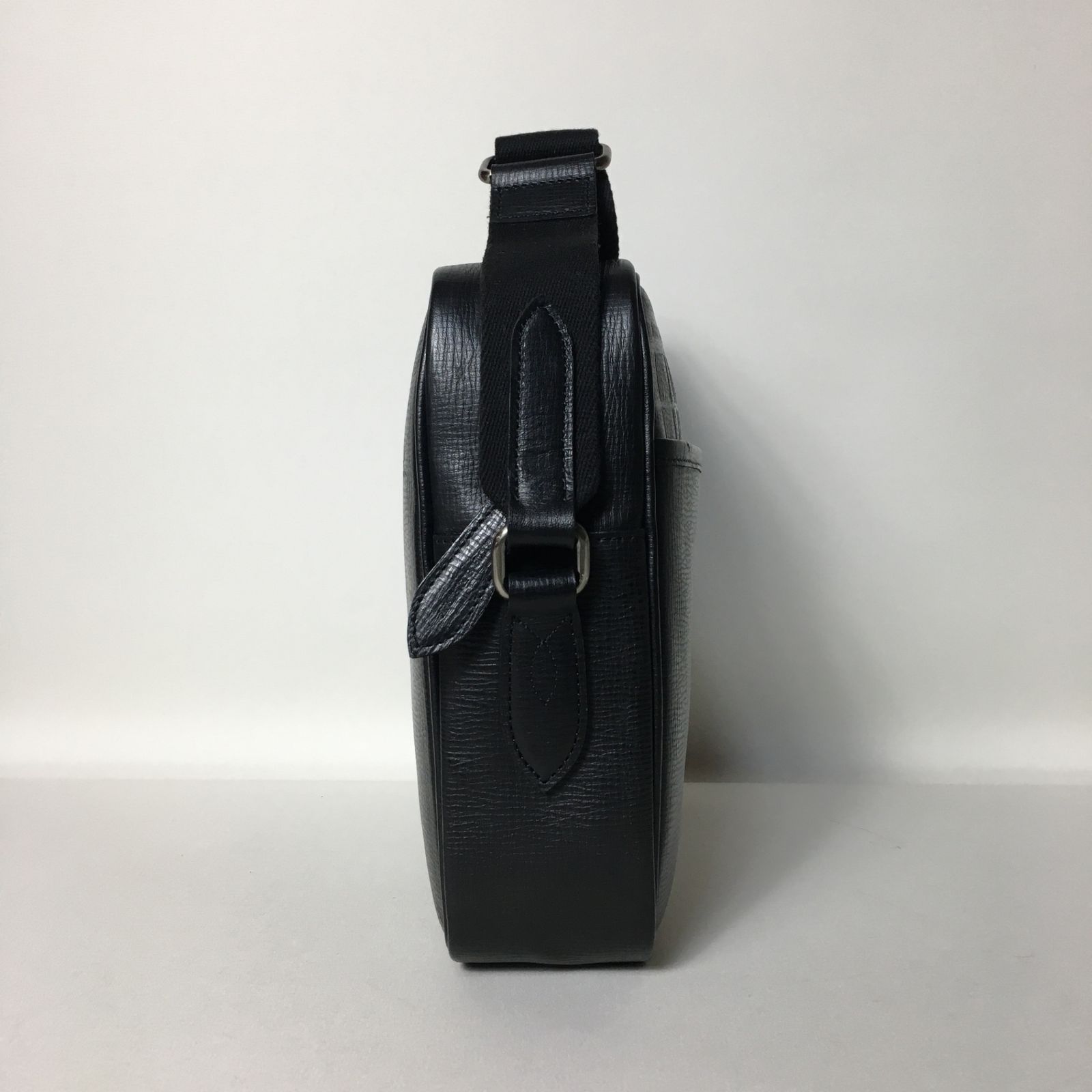 2504-36｜バーバリー ショルダーバッグ レザー ブラック ノバチェック 2504-36｜バーバリー ショルダーバッグ レザー ブラック ノバ