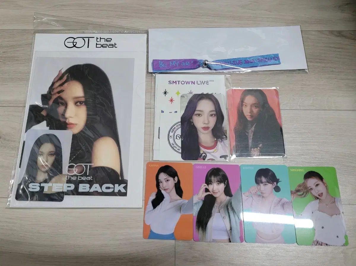 カリナ(KARINA) トレカ グッズ まとめ売り