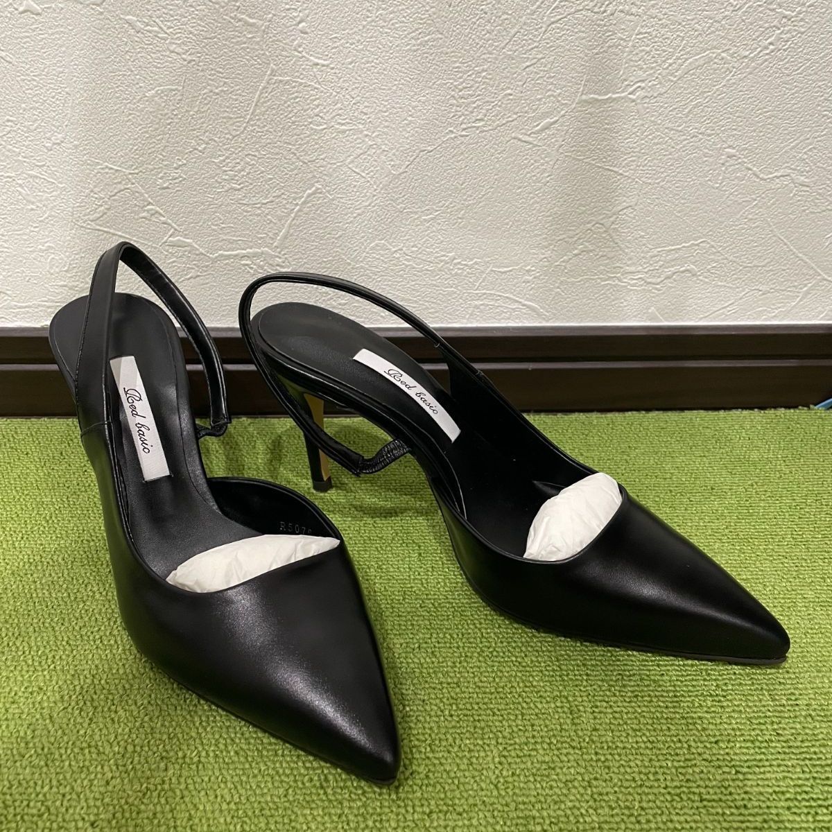 〈美品〉VAGABOND【25】スクエアトゥ フラット ストラップ ミュール 黒 美品〉VAGABOND【25】スクエアトゥ フラット ストラップ ミュール 黒