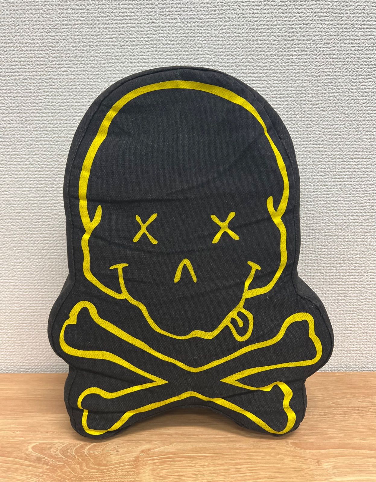 mastermind JAPAN マスターマインドジャパン ニルバーナロゴクッション