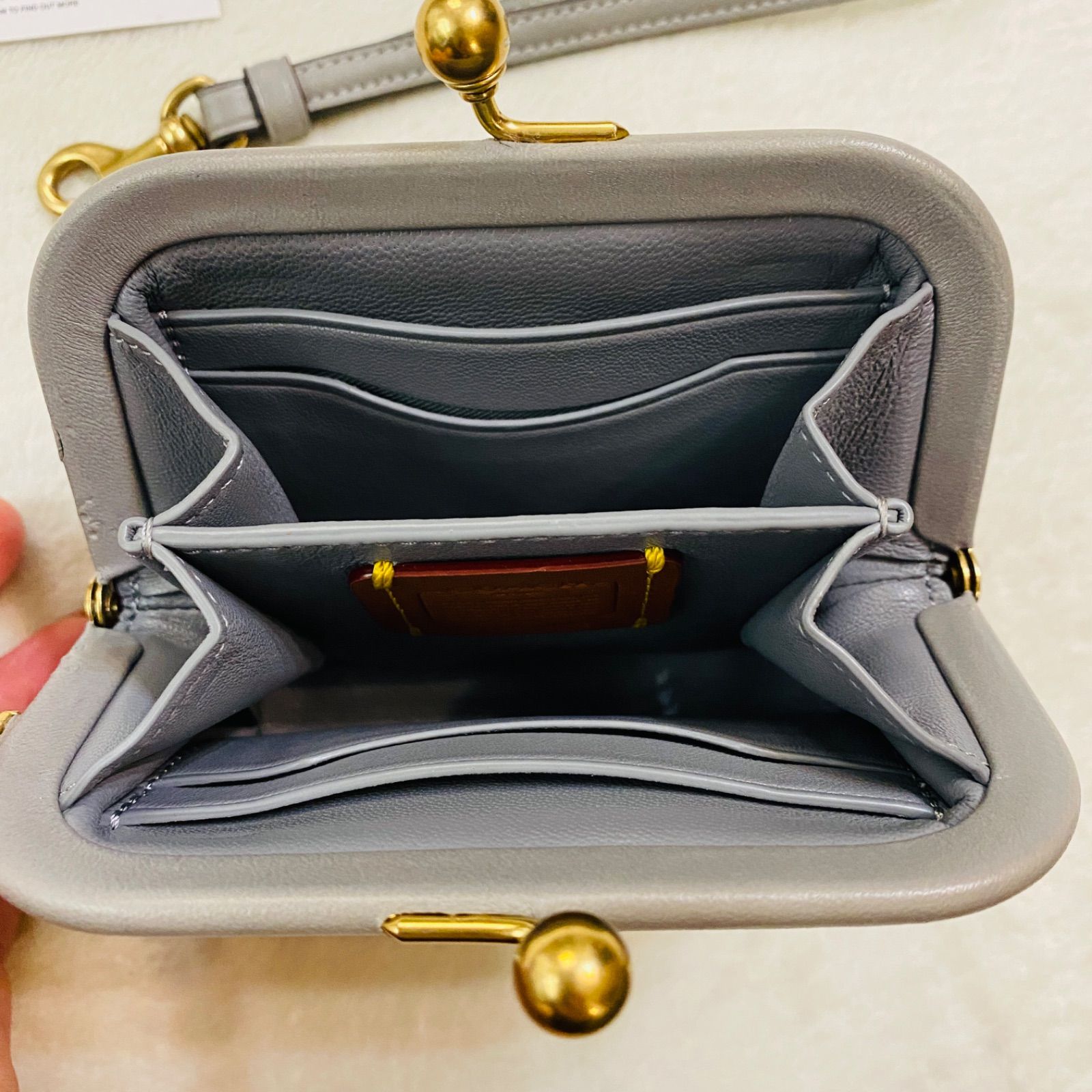 特価商品  コーチ 新品未使用】百貨店coach がま口 グレー がま口財布 小物