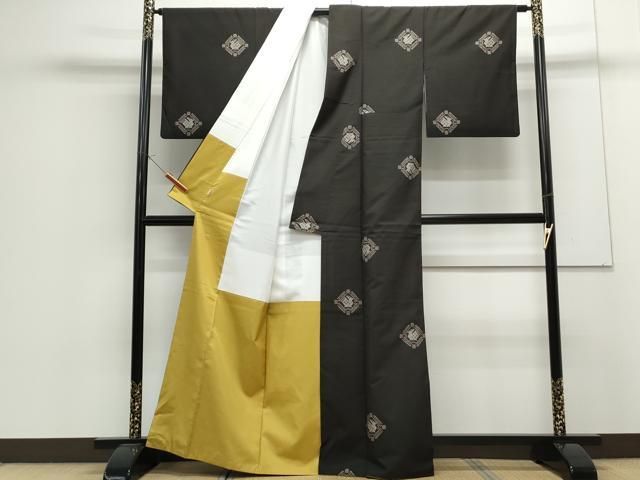 平和屋着物○本場大島紬 9マルキ 泥染め 地空き 有栖川文様 ますいわ屋  