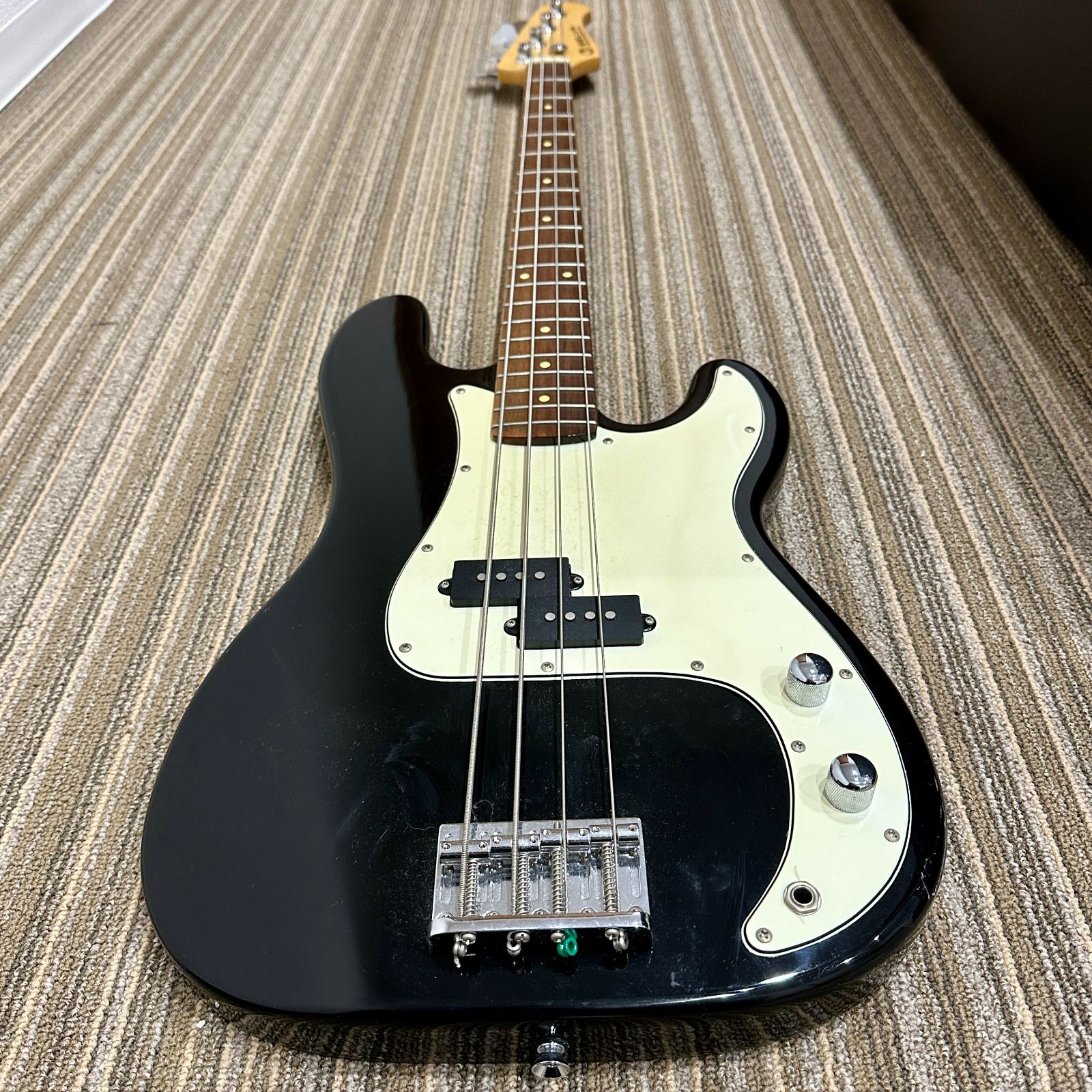 エレキベース SELVA (ソフトケース付属) N*K様 selva セルバ ベース