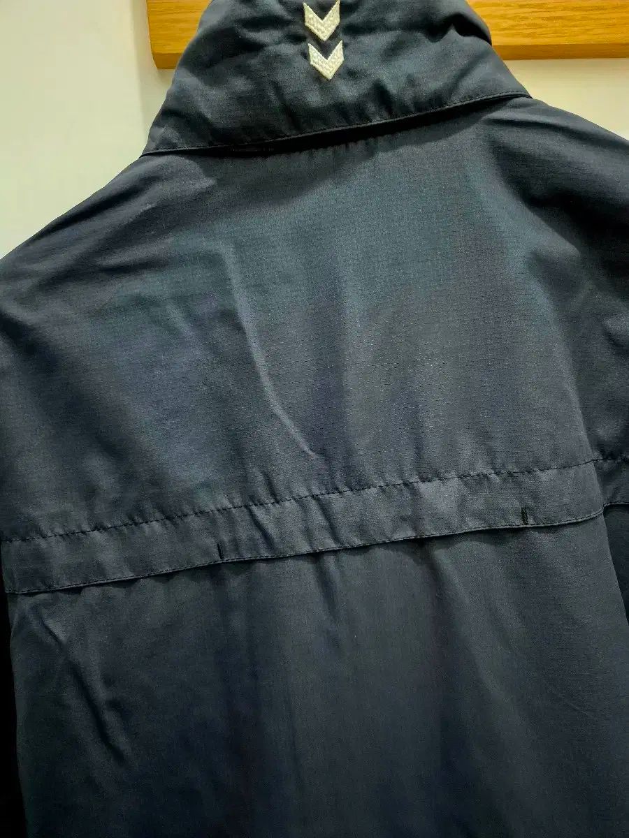 精進した フンメル HM5381 ウィンドブレーカー ジャケット アイテム入荷！