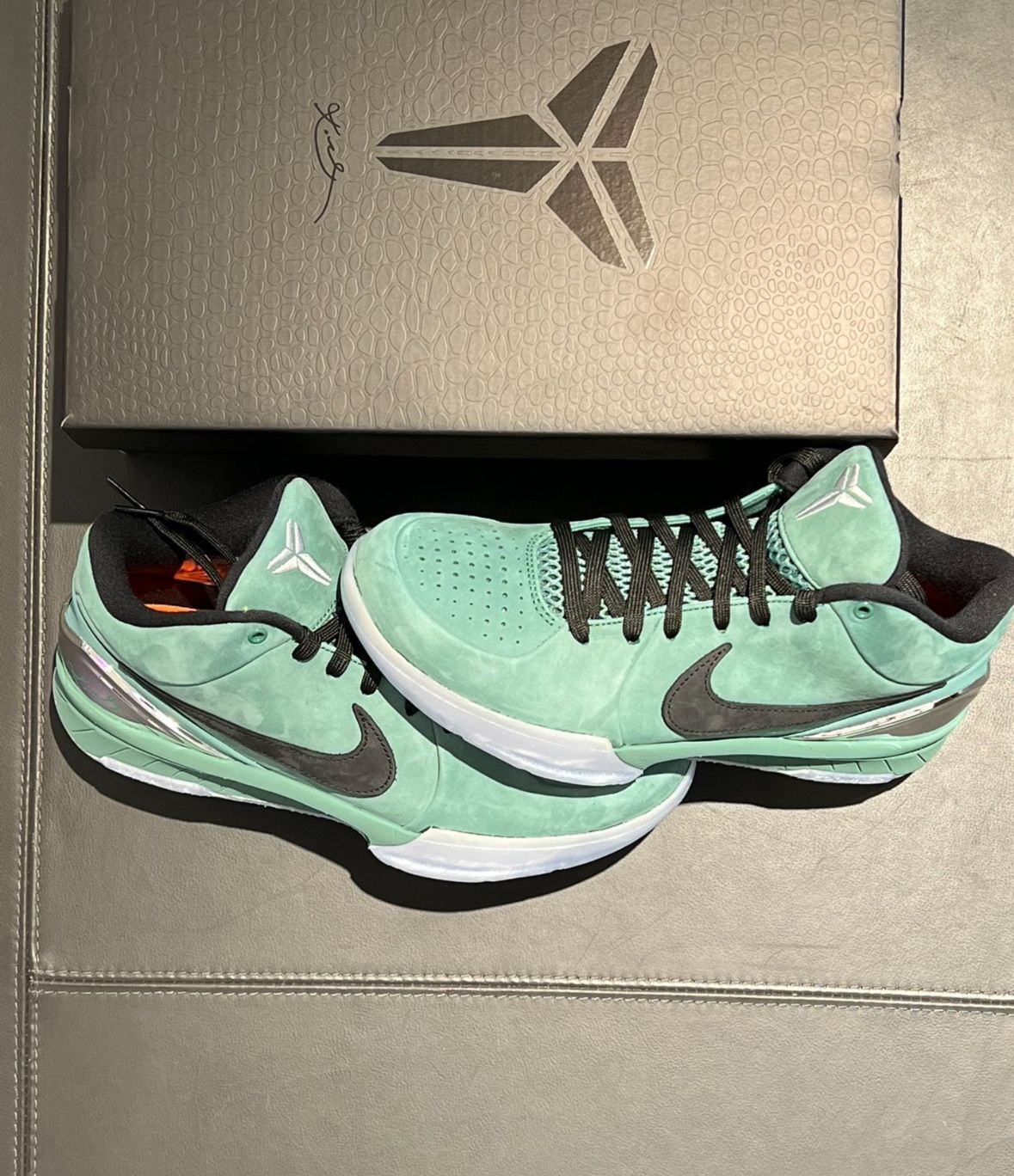 美品 Nike Kobe 4 Protro 