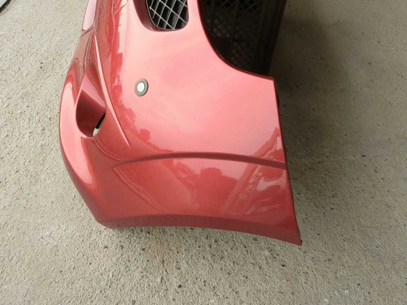 621] 個人宅配送可 スバル R1 RJ1 フロントバンパー 57704KG020 カラー49A