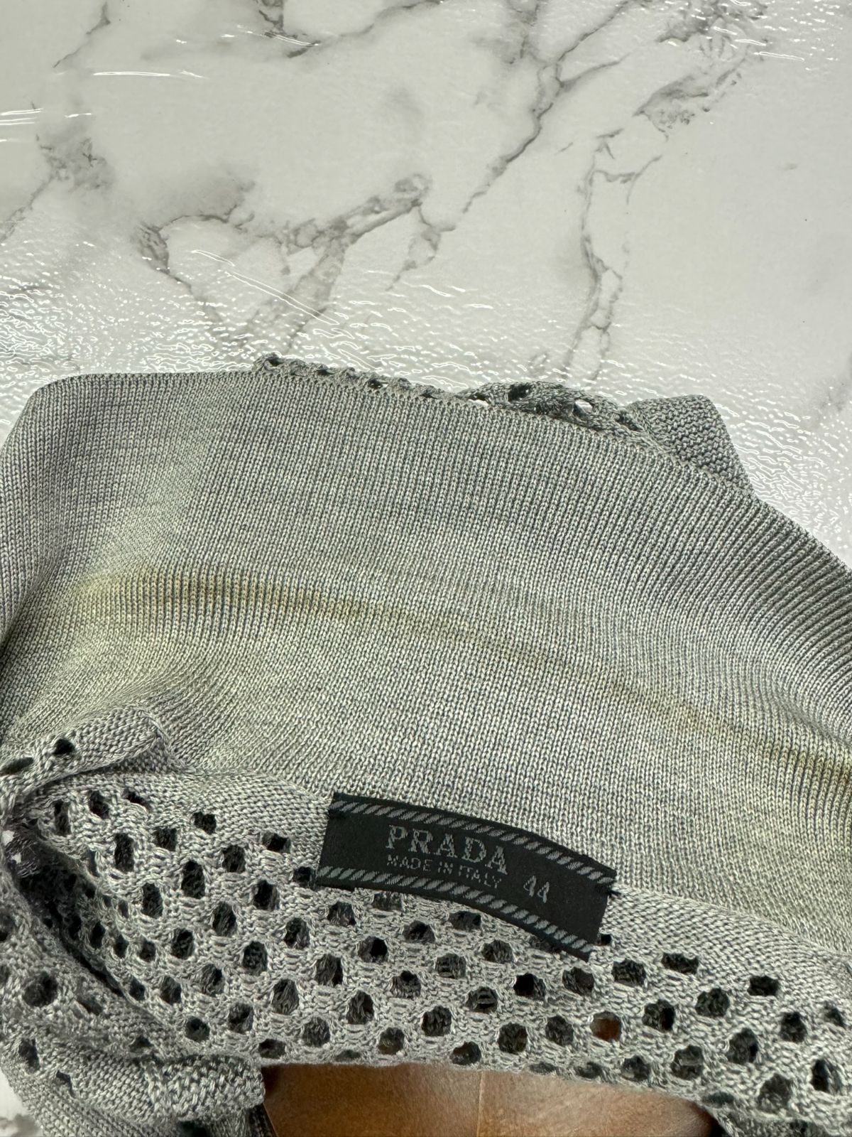 PRADA ベージュ ノースリーブベスト PRADA(プラダ) ベスト・ジレ(レディース) - 海外通販のBUYMA