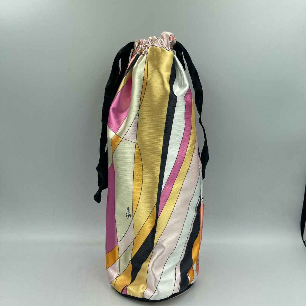 ヴーヴ クリコ ラ グランダム エミリオプッチ 1996 - メルカリ