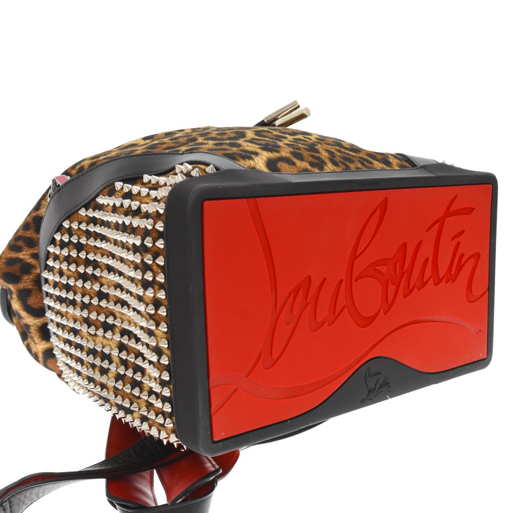 Christian Louboutin ルブタン　リュックヒョウ柄 Christian Louboutin ルブタン リュックヒョウ柄 トップ