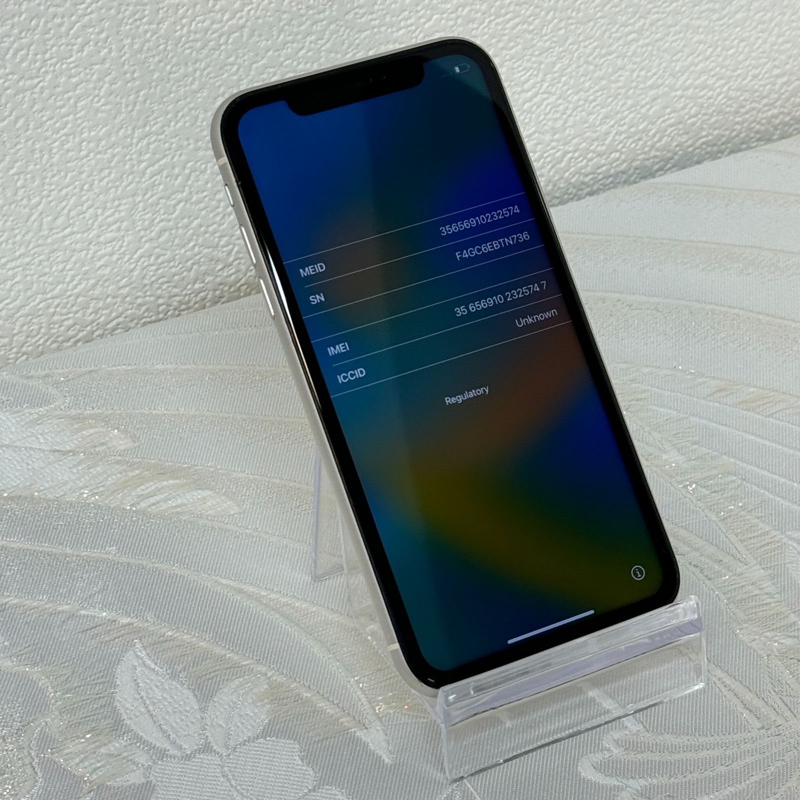 美品】iPhone11 64GB ホワイト 白 5747 - メルカリ