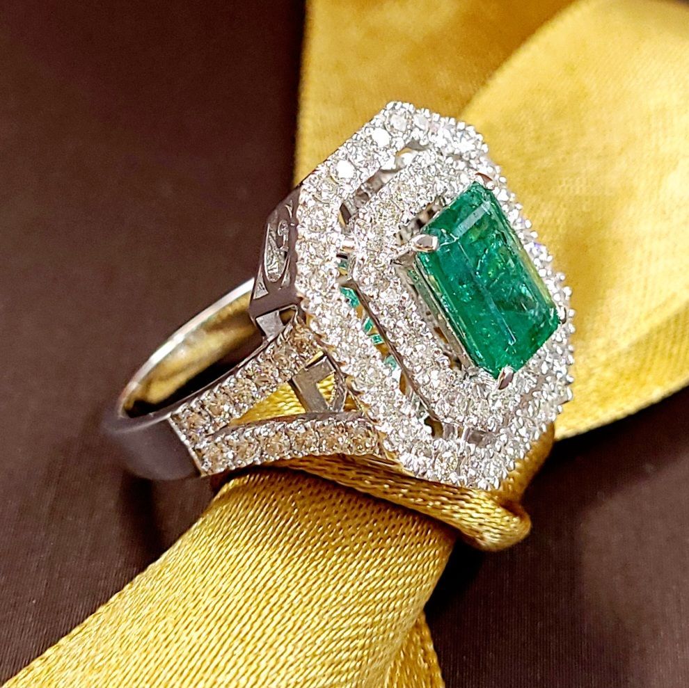 高品質！ 1.6ct エメラルド ダイヤモンド K18wg リング 鑑別書付 