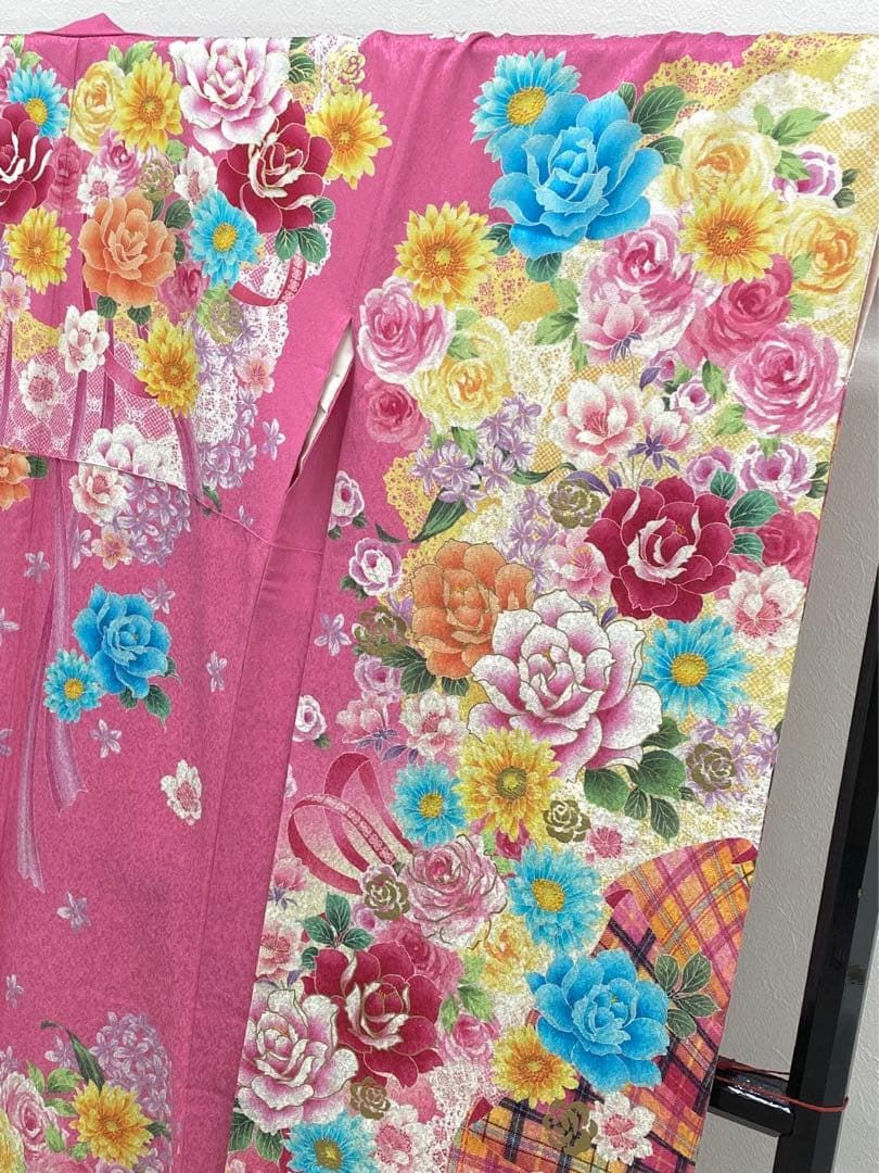 ブランド振袖 ISABELLA 銀通し 刺繍 金彩 ストーン 身丈168cm