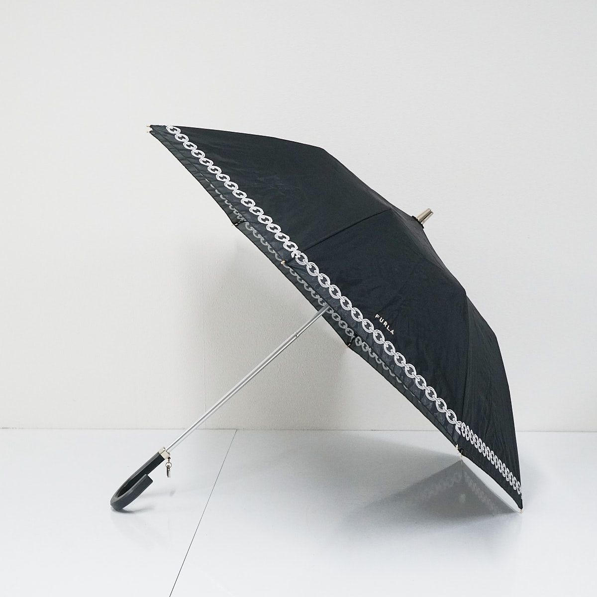 新品☆フルラ☆FURLAオーガンジーチェーン刺繍 晴雨兼用折りたたみ傘