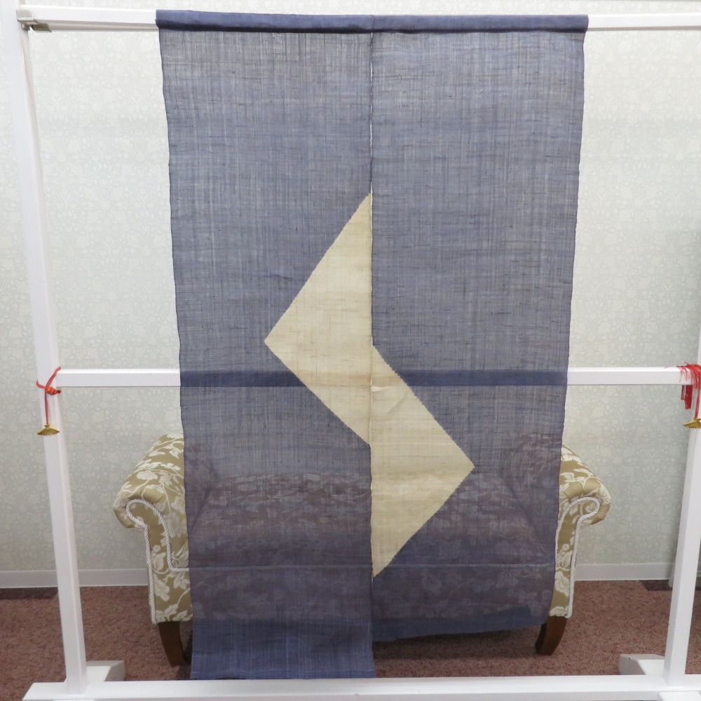 和小物 麻100％ のれん 麻暖簾 三角柄 紫×生成 85×150cm 和装小物 長さ150cm