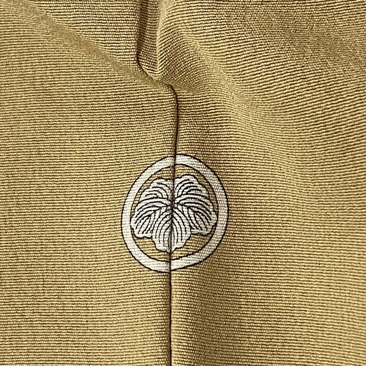黒留袖 金駒刺繍 刺繍 友禅 裄66.5 比翼付き 正絹 AK-5416