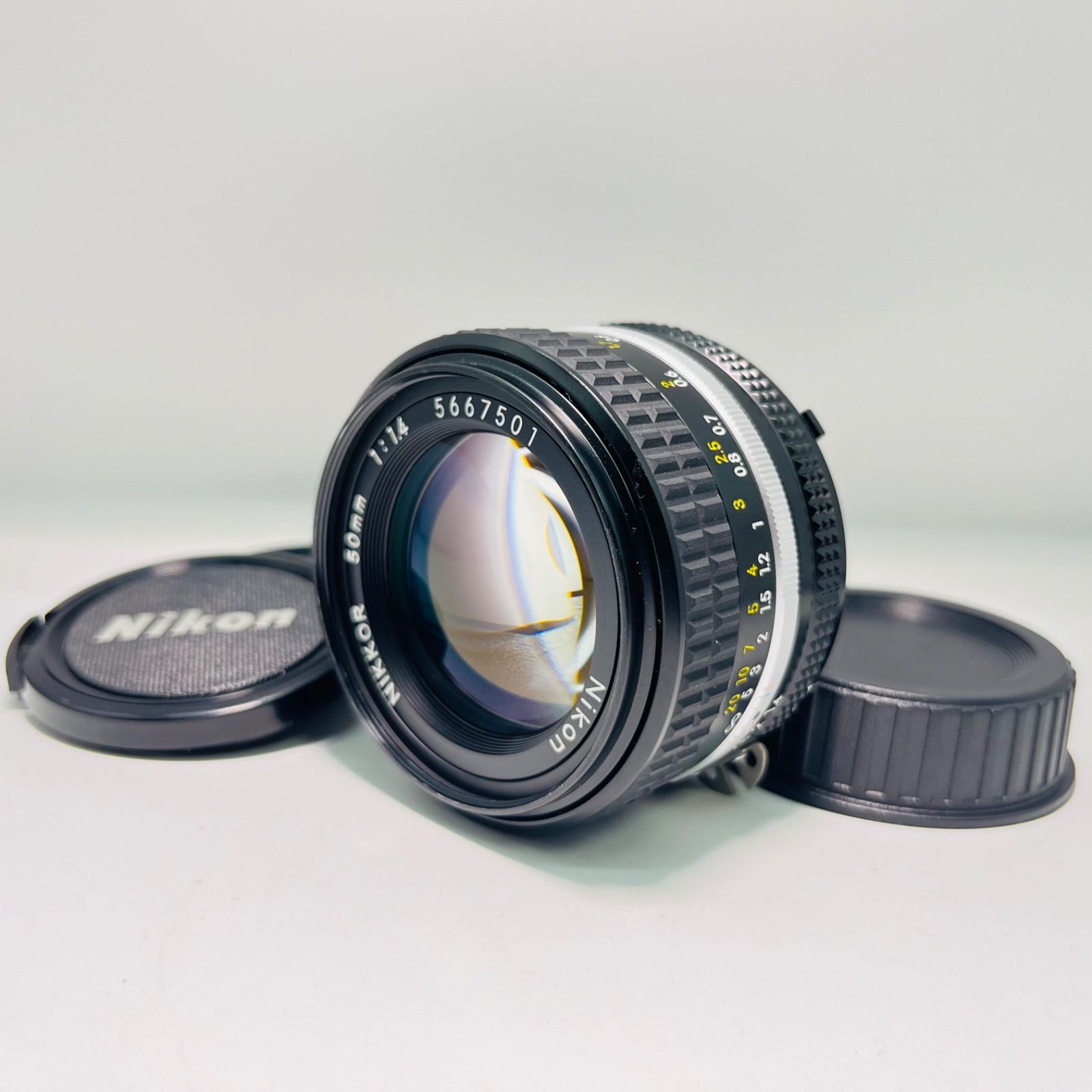 ☆超美品☆ ニコン 厳しく Nikon Ai-s NIKKOR 50mm F1.8 パンケーキ #