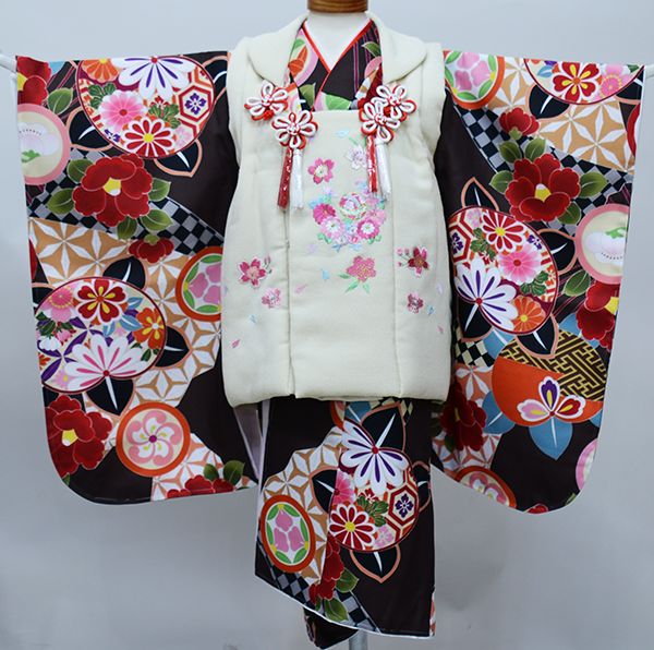 七五三 三歳 女児 被布着物フルセット 被布に刺繍入り 豪華絢爛 合繊 