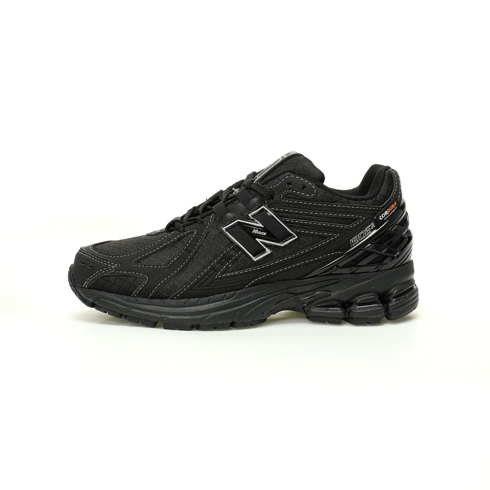 新品、未使用 ニューバランス NEW BALANCE M1906RWF ブラック