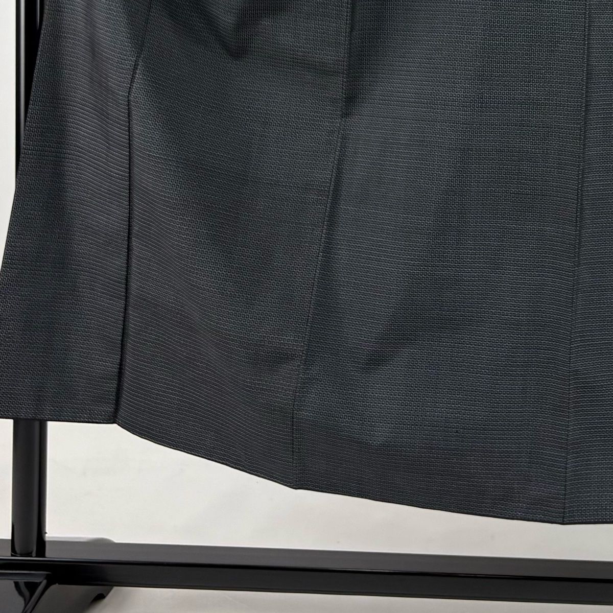 男着物 身丈150cm 裄丈67cm L 袷 紬 亀甲絣 墨色 正絹 名品