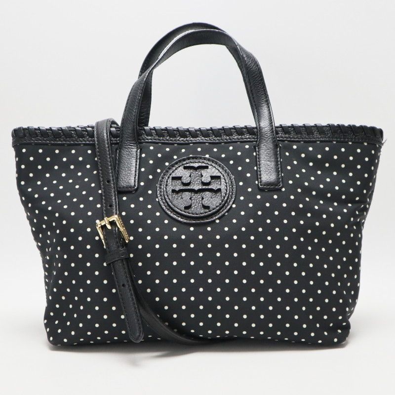 美品✨ トリーバーチ クラッチバッグ 編み込み ブランドロゴ エナメル ネイビー K06-k115 TORY BURCH トリーバーチ ロゴ ドット柄 ナイロン