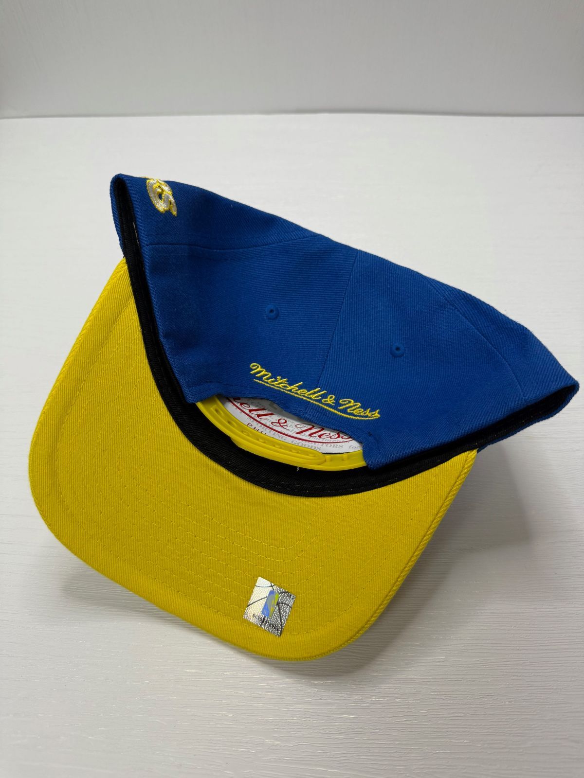 Mitchell&Ness ロサンゼルスレイカーズ Pro Crown スナップ