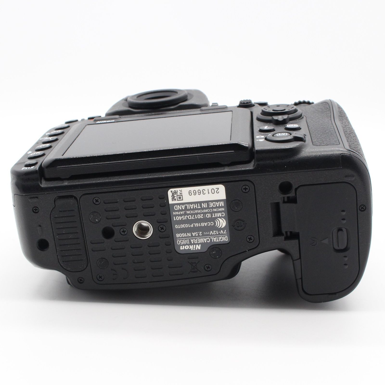 Nikon D850 ボディ ショット数 5207回