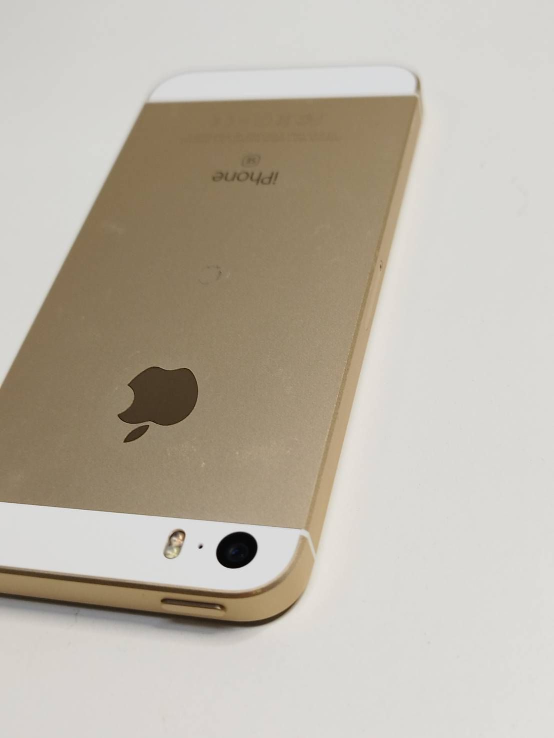 iPhone se A1723 128GB 第一世代 iPhone SE (第1世代)｜価格比較・最新情報 - 価格.com