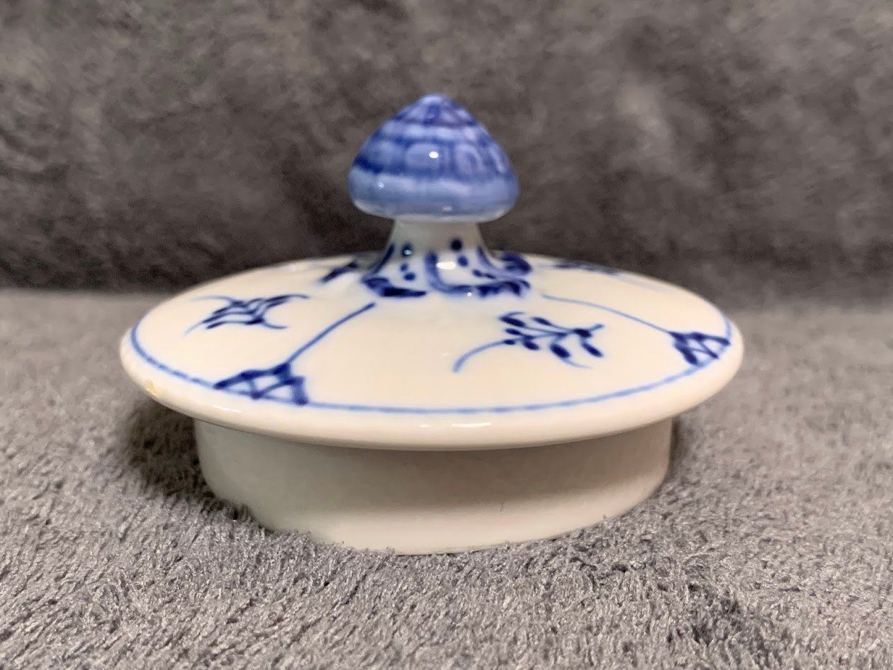 ☆ ロイヤルコペンハーゲン ブルーフルーテッド プレイン ティーポット