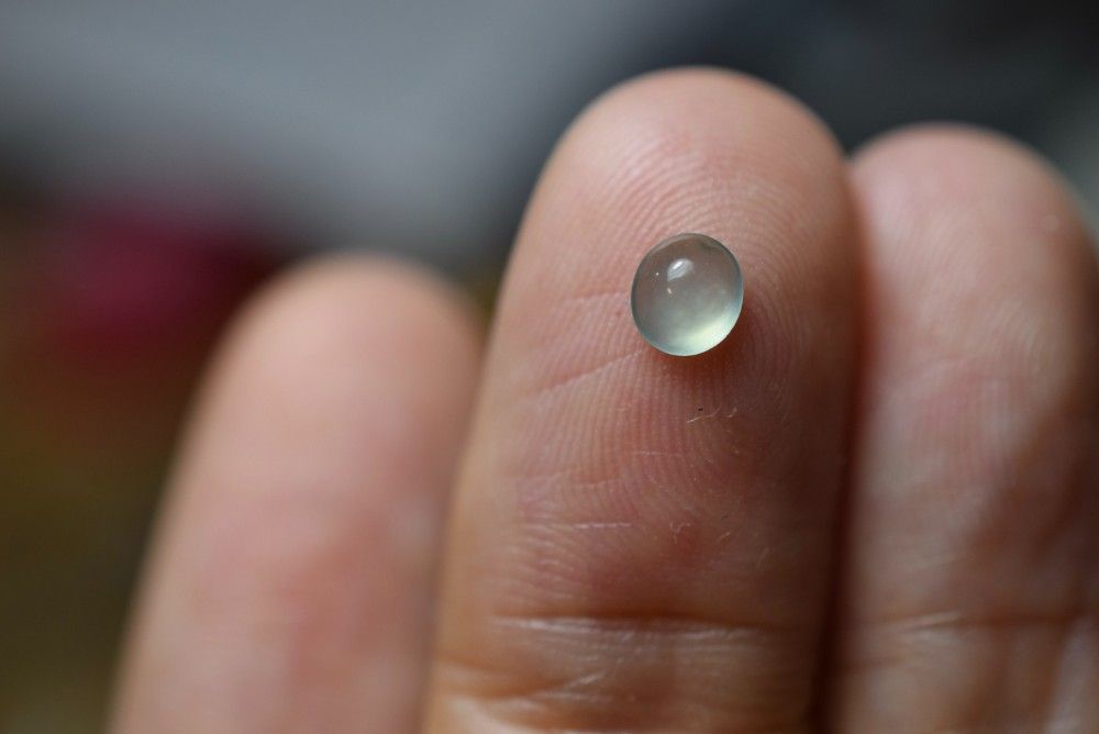RS11-187 ミニ 宝石質 高氷種 薄水緑色 ミャンマー産 天然 A貨
