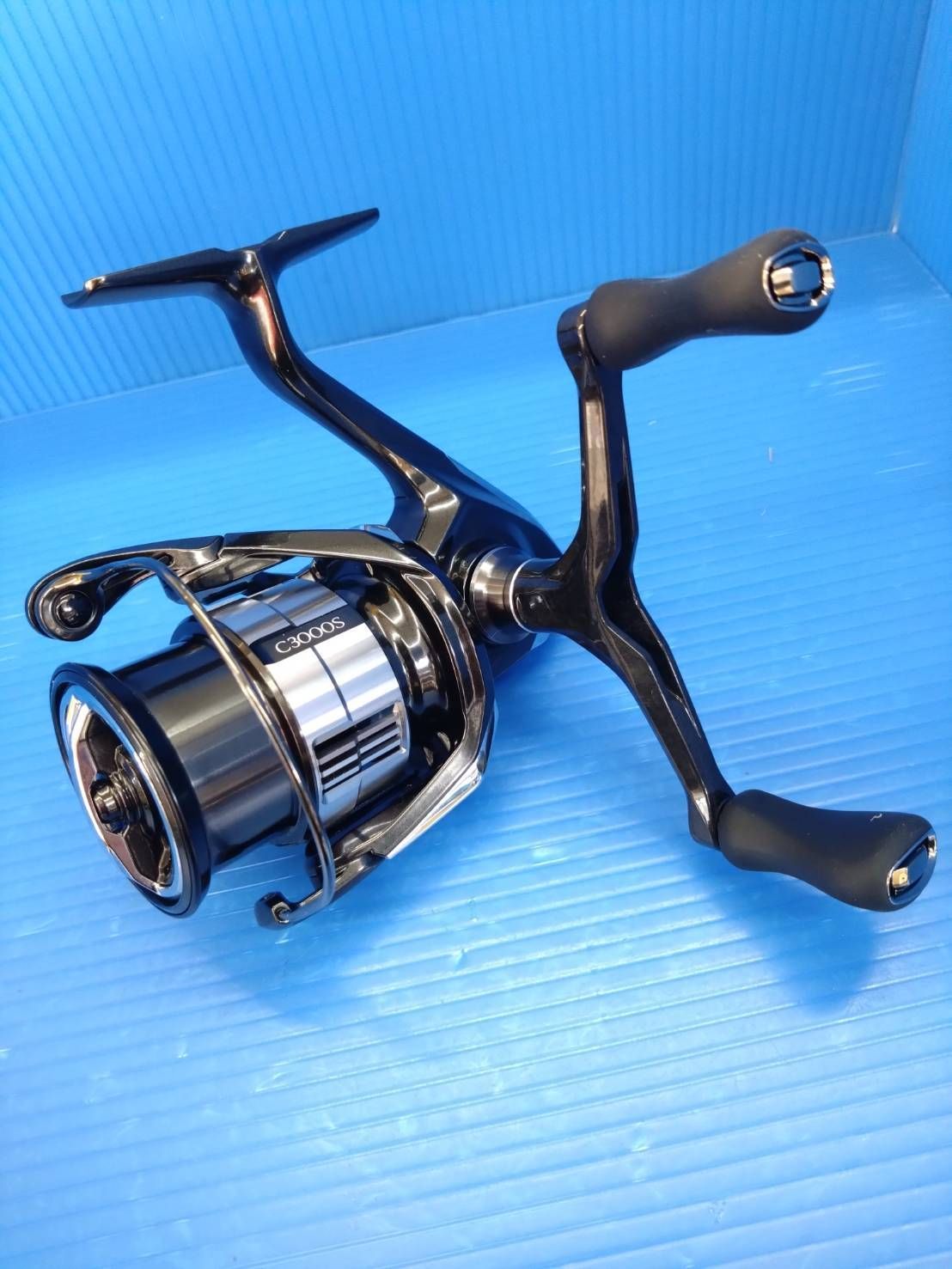 日本製 シマノ 23ヴァンキッシュ Ｃ3000ＳＤＨＨＧ スピニング ダブルハンドル 状態良好 人気モデル 03