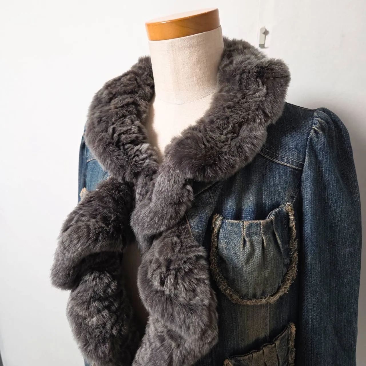 TO BE CHIC トゥービーシック レッキスラビットファー デニム 