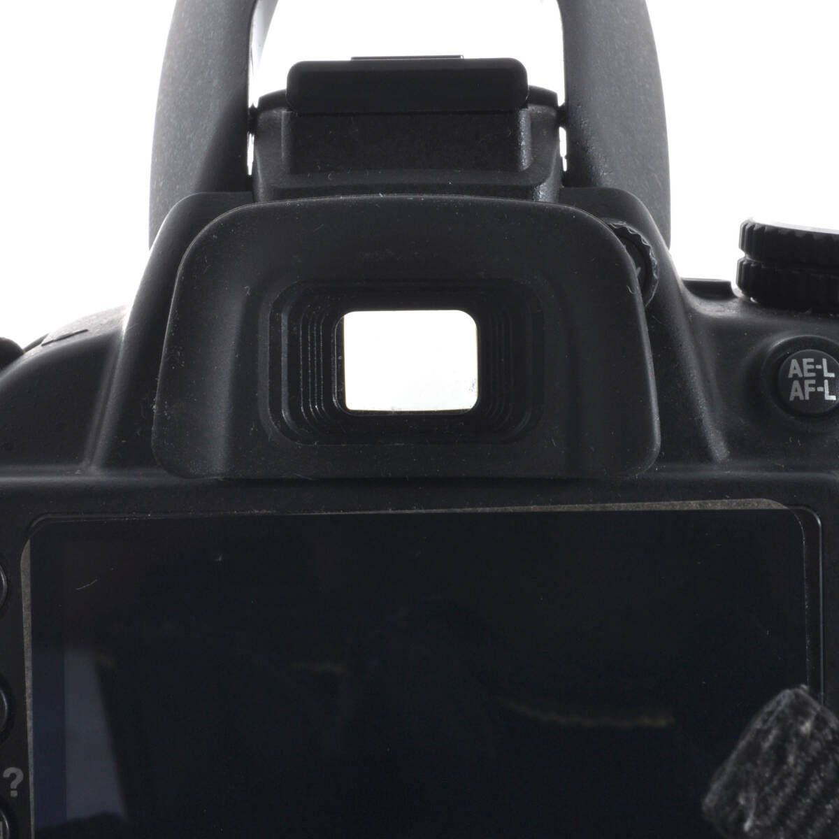 ニコン】Nikon D3100 [シャッター数2567回] + AF-S DX 18-55mm F3.5