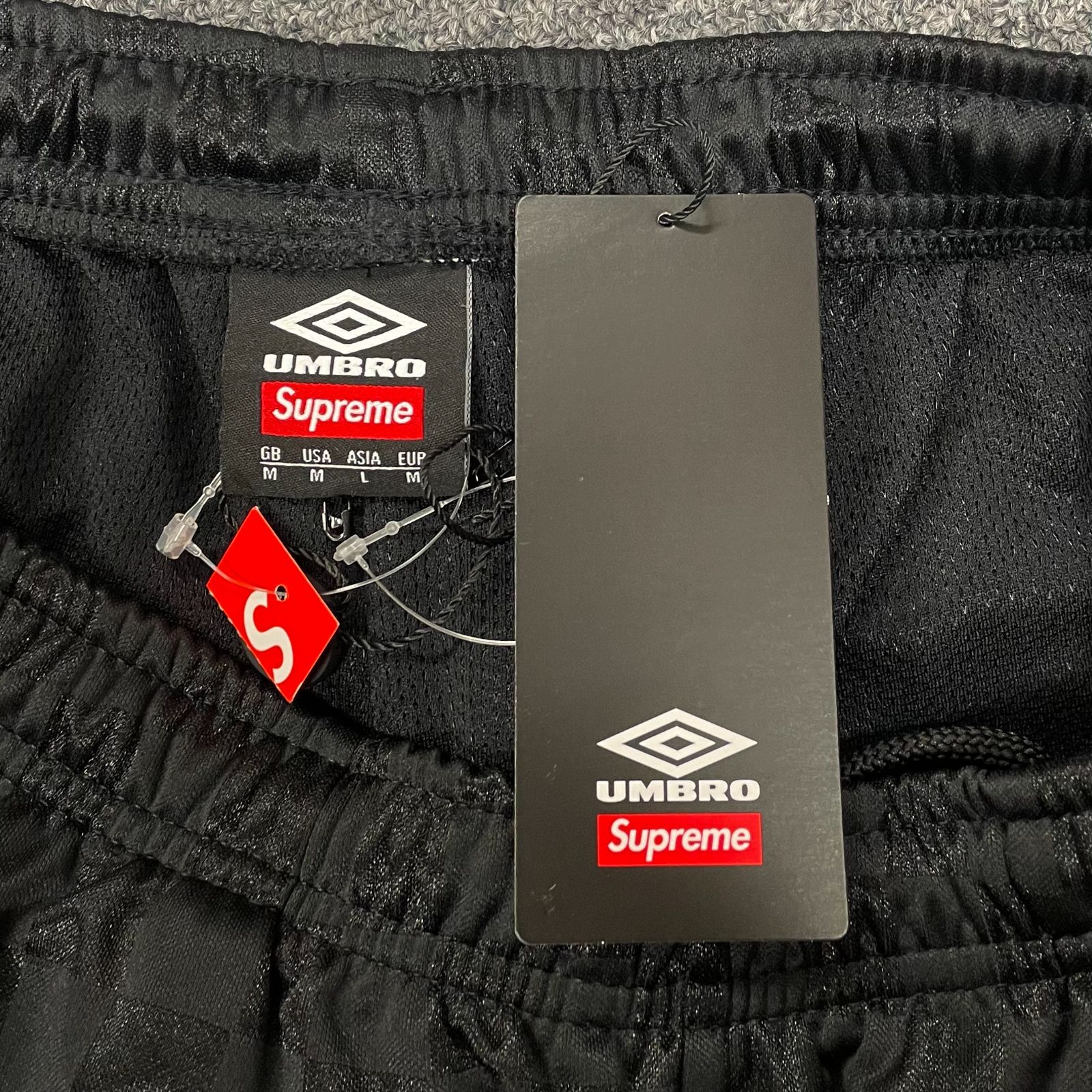 国内正規 美品 SUPREME 22SS Umbro Soccer Short アンブロ サッカー