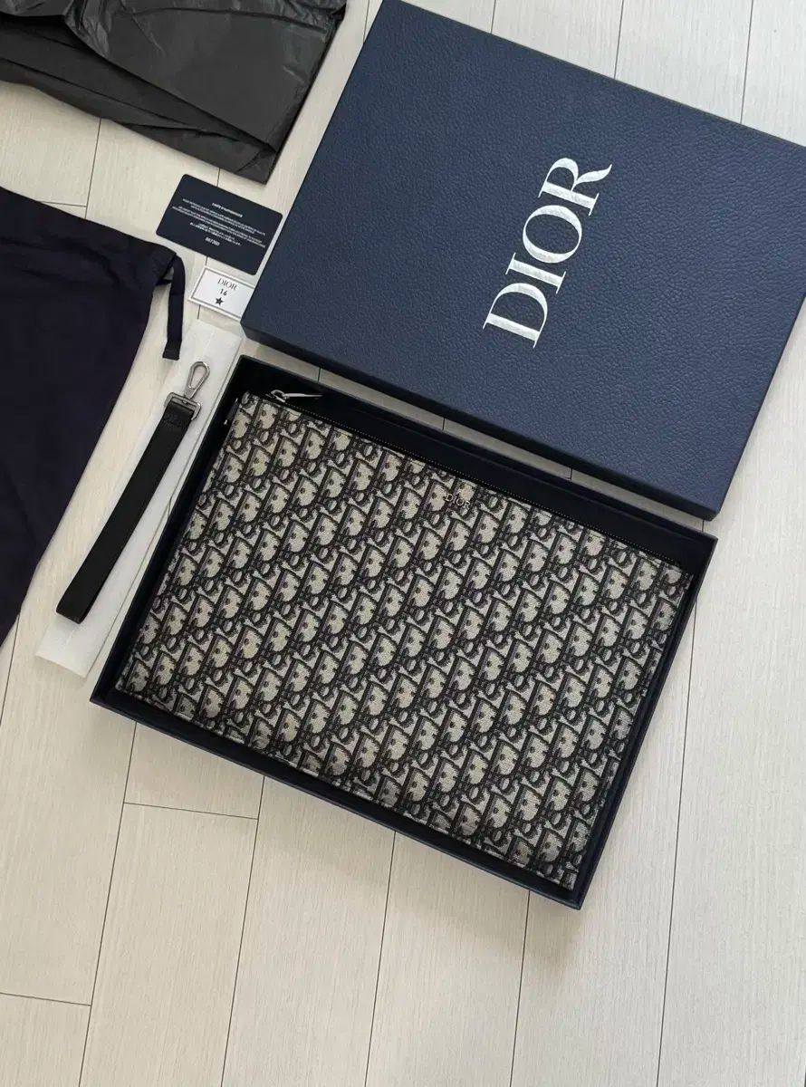 Dior ディオール オブリーク A4 クラッチバッグ