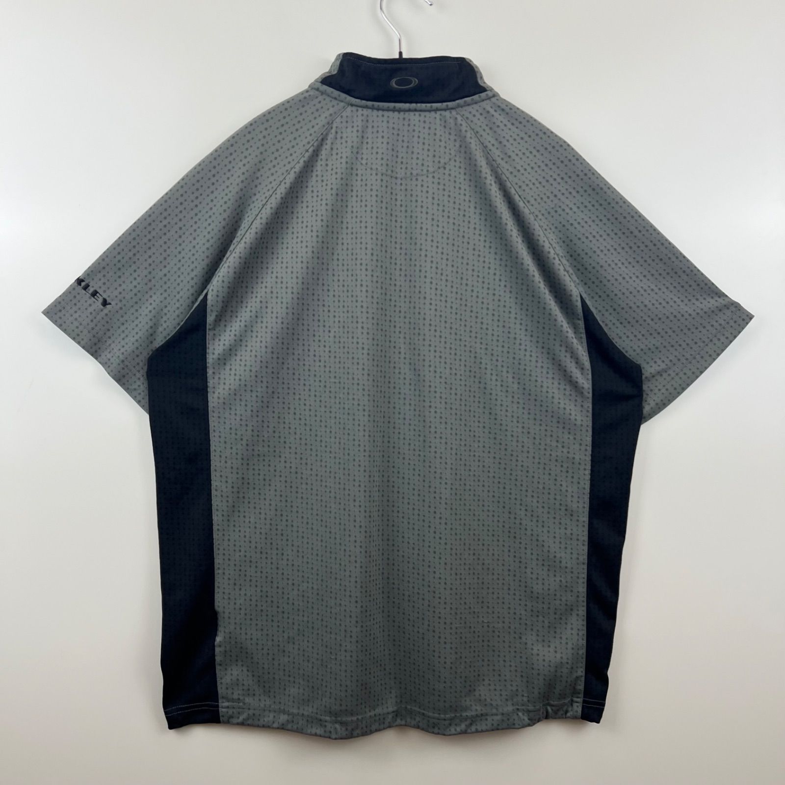 Oakley ブラック ハーフジップシャツ L OAKLEY パフォーマンスフィット ハーフジップシャツ L ネイビー