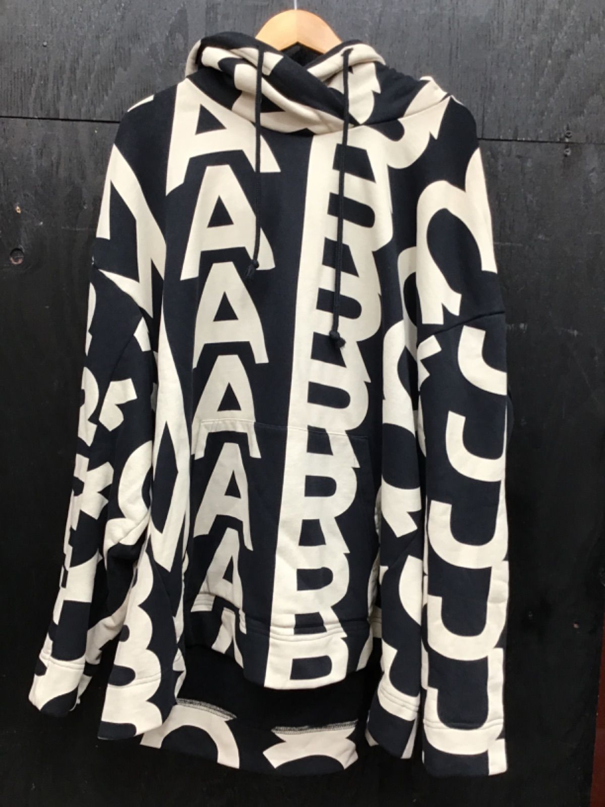 MARK 【】 JACOBS ? マークジェイコブス パーカー size L モノグラム 