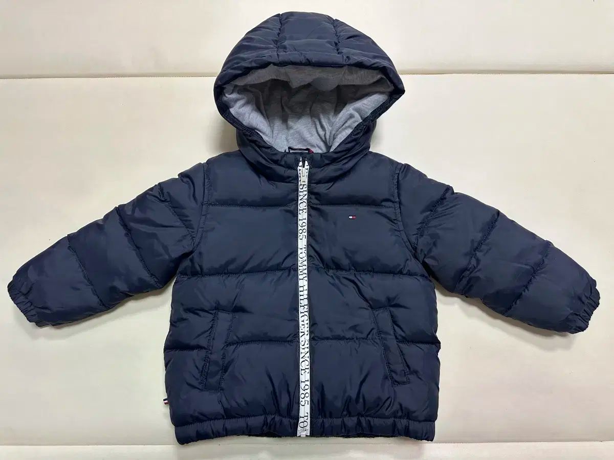【雷市場（ポンジャン）商品韓国直送】 Tommy Hilfiger(トミーヒルフィガー) 離乳する ダウン 24m ネイビー