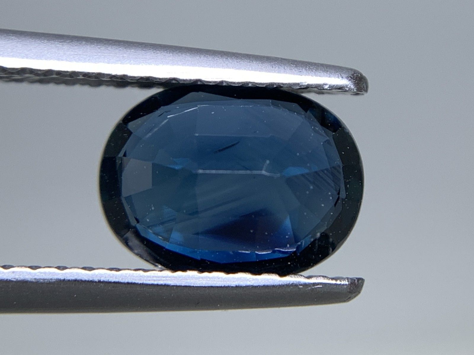 2.243ct 中央宝石ソーティング付き