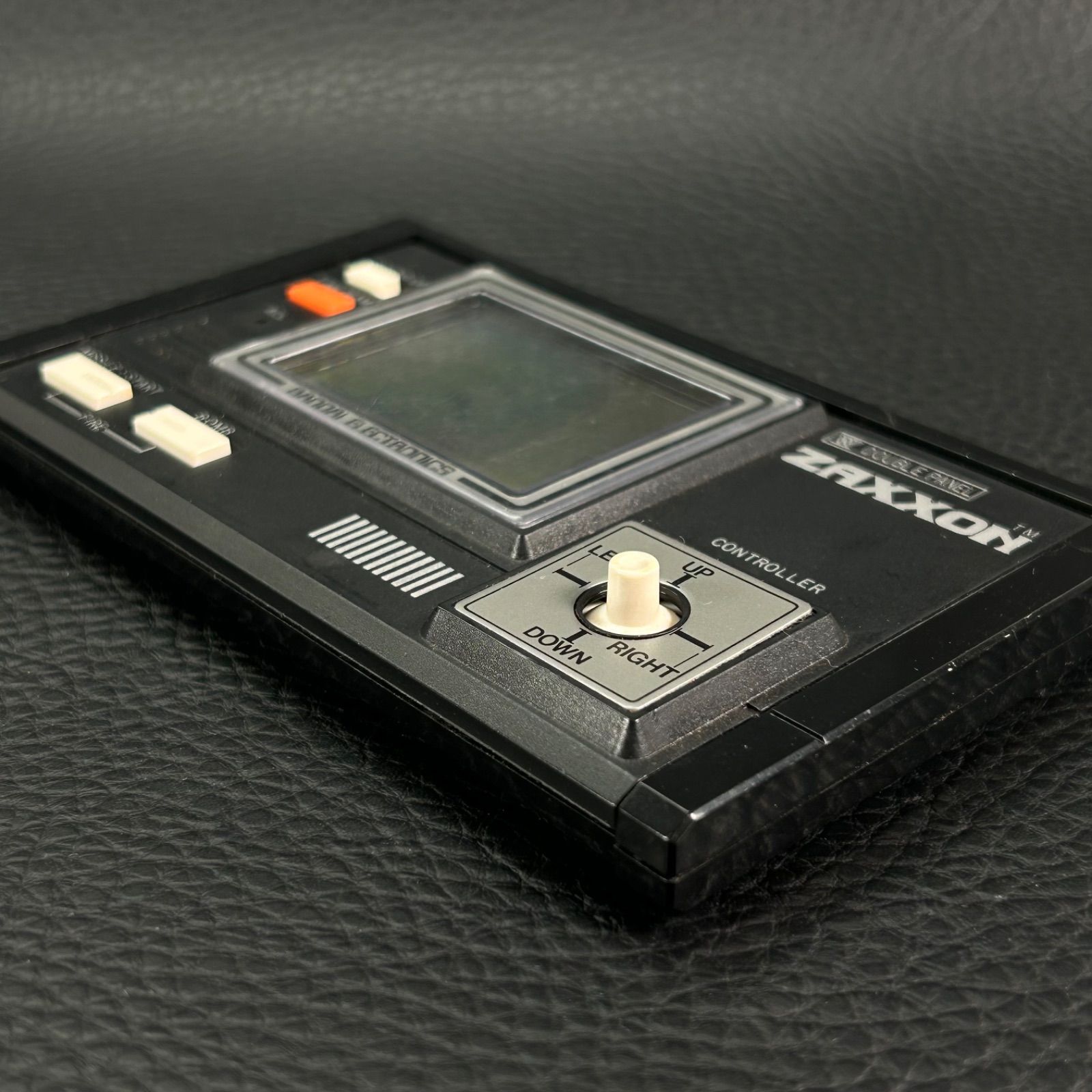 ジャンク》バンダイ ZAXXON ザクソン 電子ゲーム LCD ゲーム機