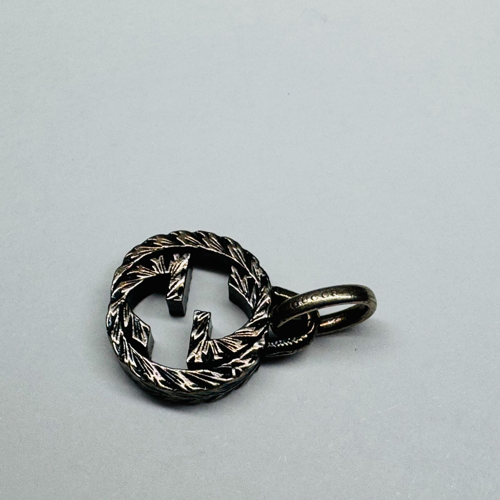 『GUCCI』 グッチ インターロッキングG アラベスク ペンダントトップ GUCCI グッチ インターロッキングG アラベスク ペンダントトップ