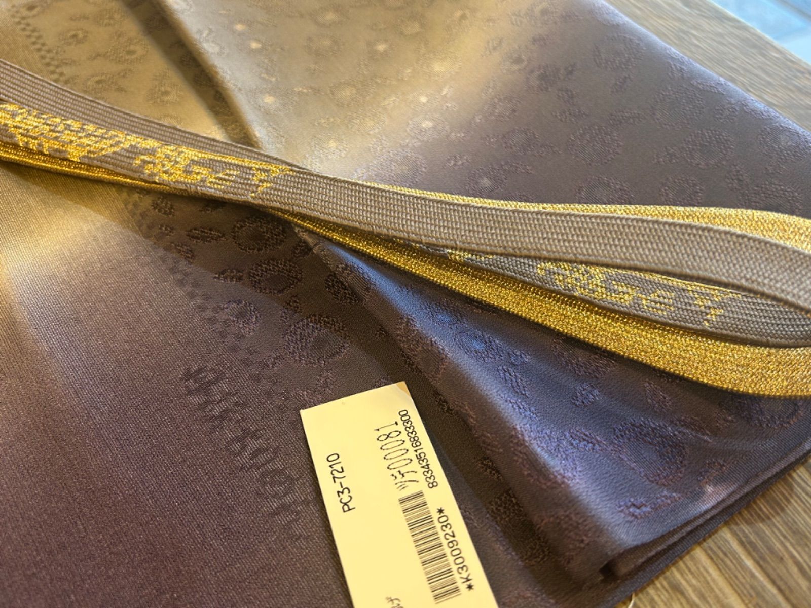 高級　帯締め帯揚げ帯締め　帯揚げ　19800円→８８００円　セット【250014】帯揚げ丹後ちりめん　日本製　ぼかし染め　絹 丹後ちりめんの帯あげ&平組の帯じめ 帯揚げ 正絹