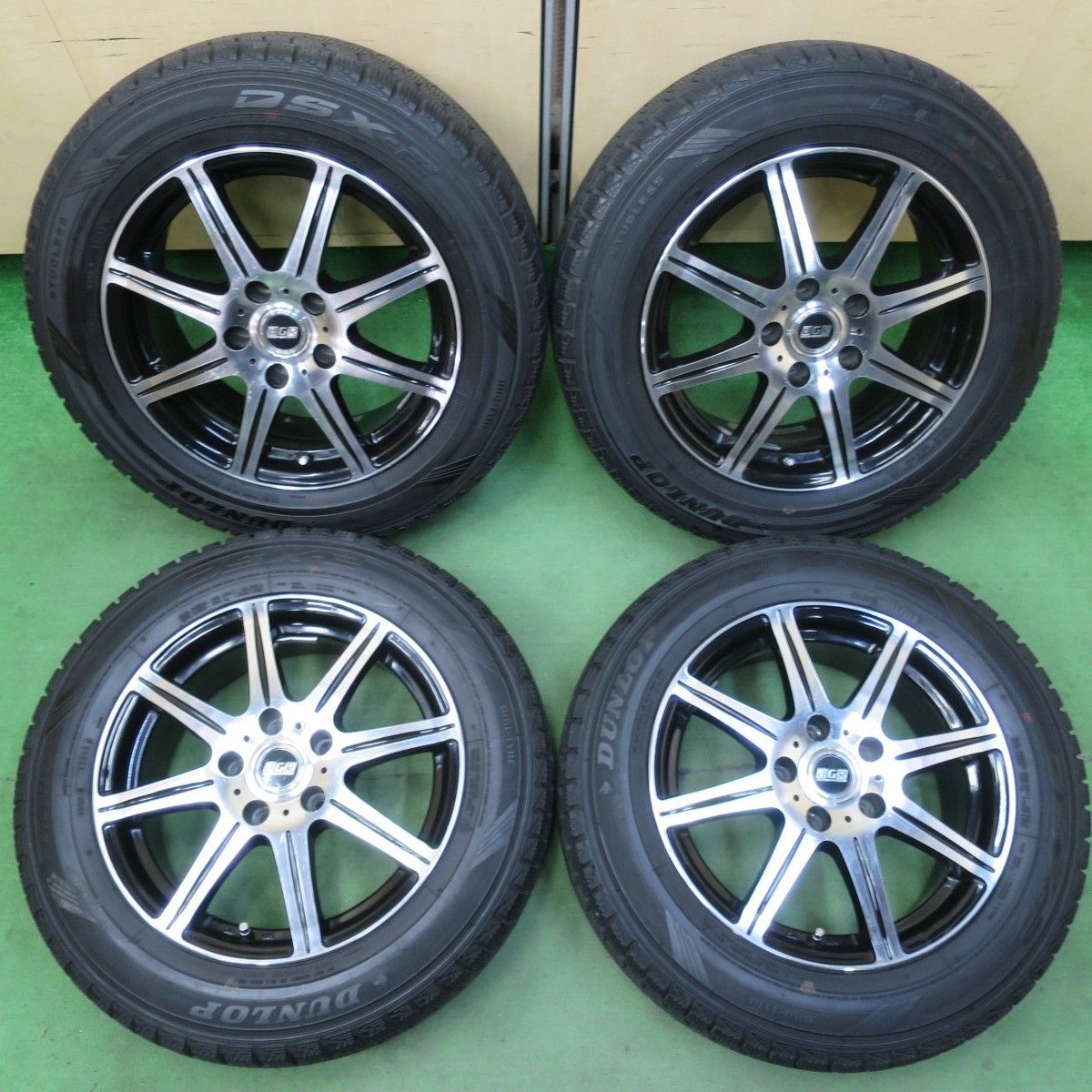 バリ溝！9.5分☆スタッドレス 205/60R16 ダンロップ DSX-2 AGR 